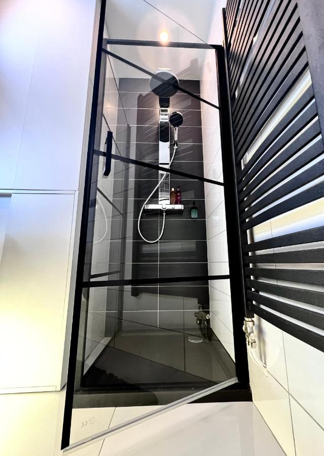 Suiteangel - Luxury Design Condo With Free Garage 부다페스트 외부 사진